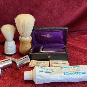 5305520538.jpg Vintage Gillette scheerset ca. 1930 – compleet met doos, mesjes & kwasten