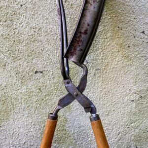 5305520576.jpg Antieke spiraalkrultang ca. 1900 – Saloninstrument met houten grepen