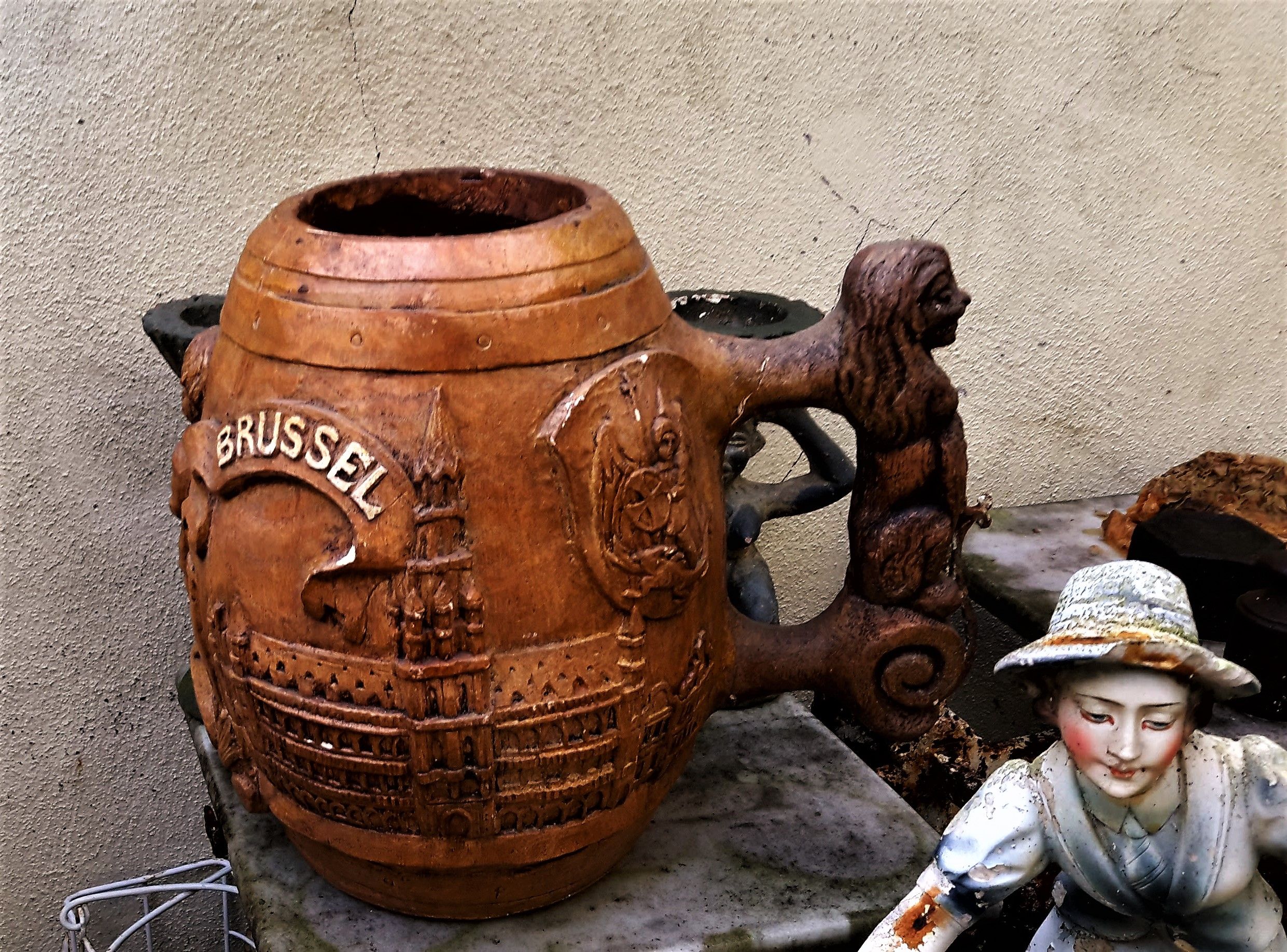 5393129337.jpg Gigantisch grote Stenen Bierpot Stad Brussel/Bruxelles