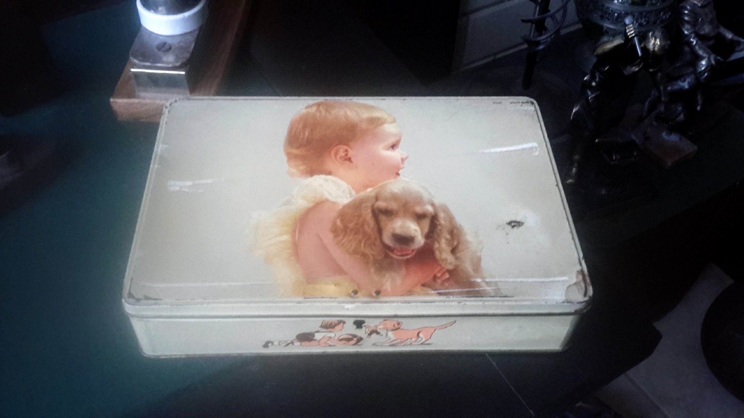 5393136238.jpg Vintage blik superchocolade Jacques kind en cockerspaniël