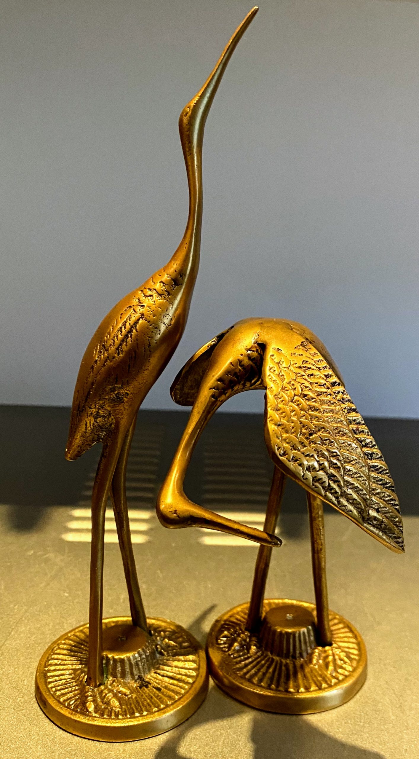5393140126.jpg Vintage messing koppel decoratieve reigers / zilverreigers
