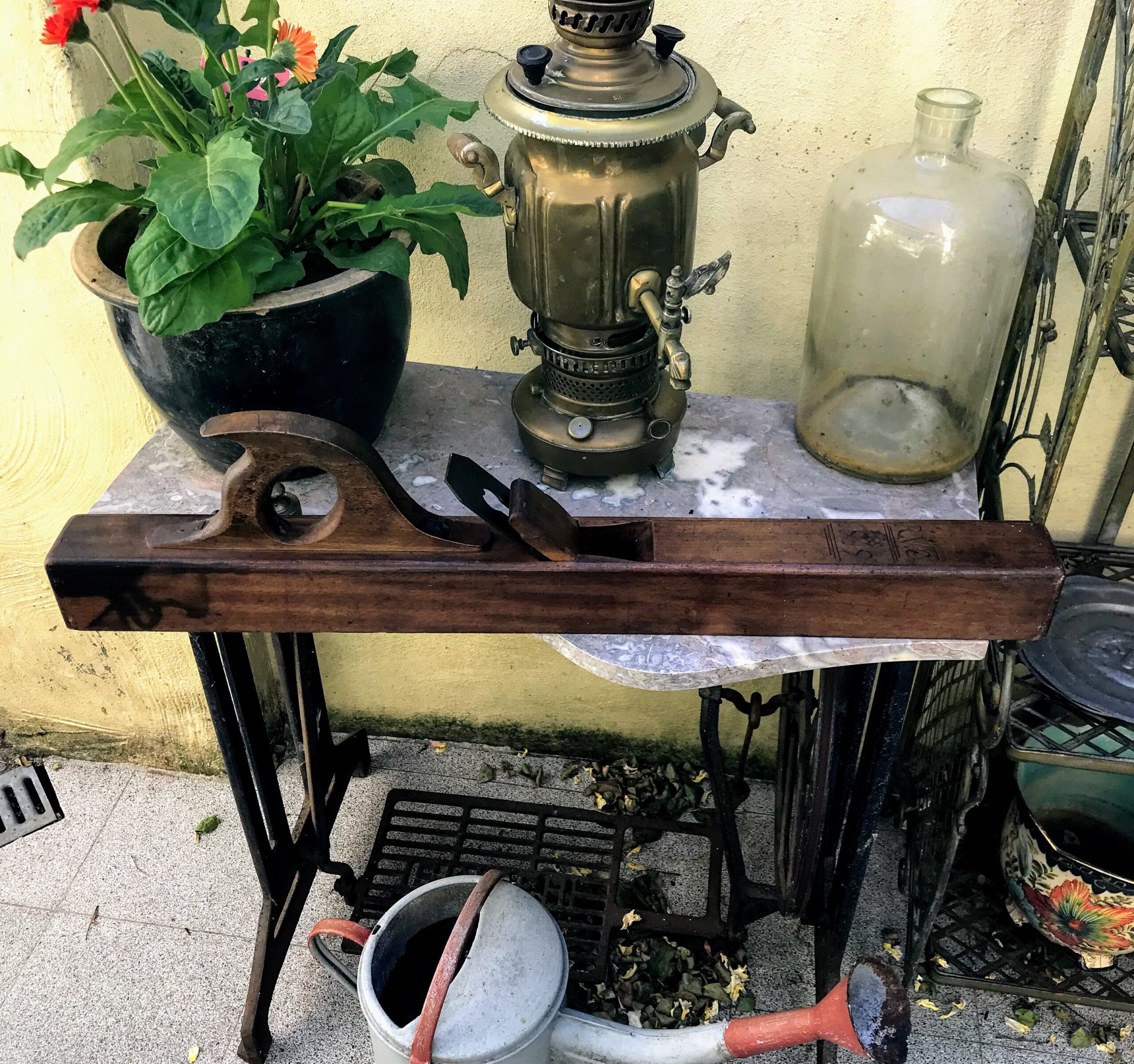 Antieke houten blokschaaf Peugeot Frères uit 1919