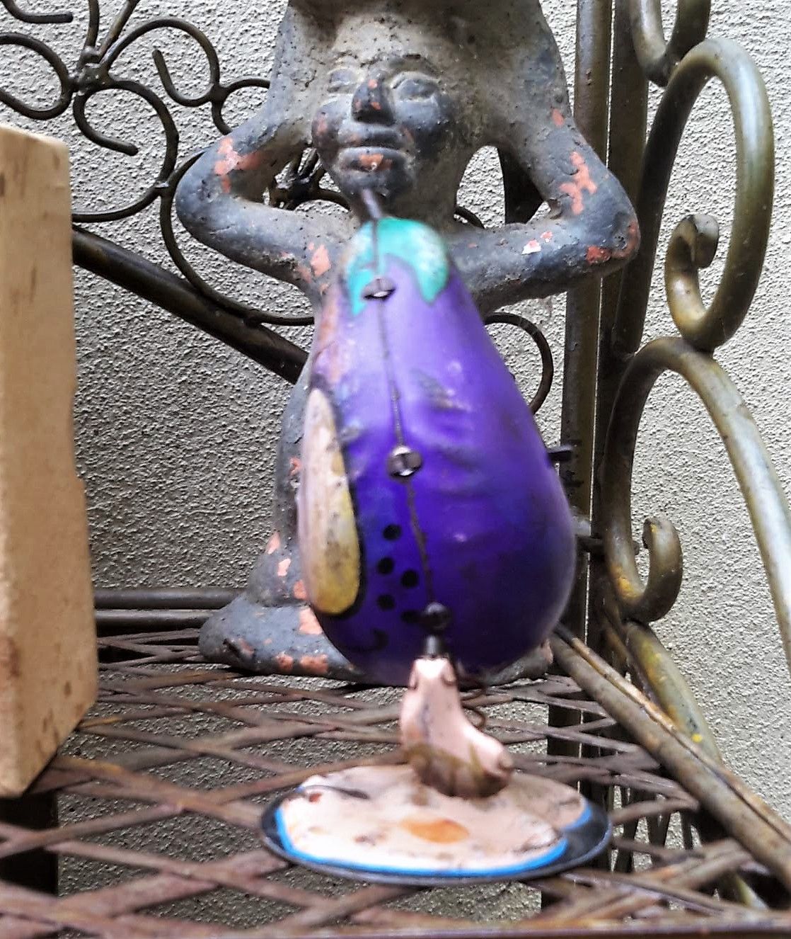 5393149894.jpg Vintage Tin Toy Wind Up Aubergine (Eggplant)