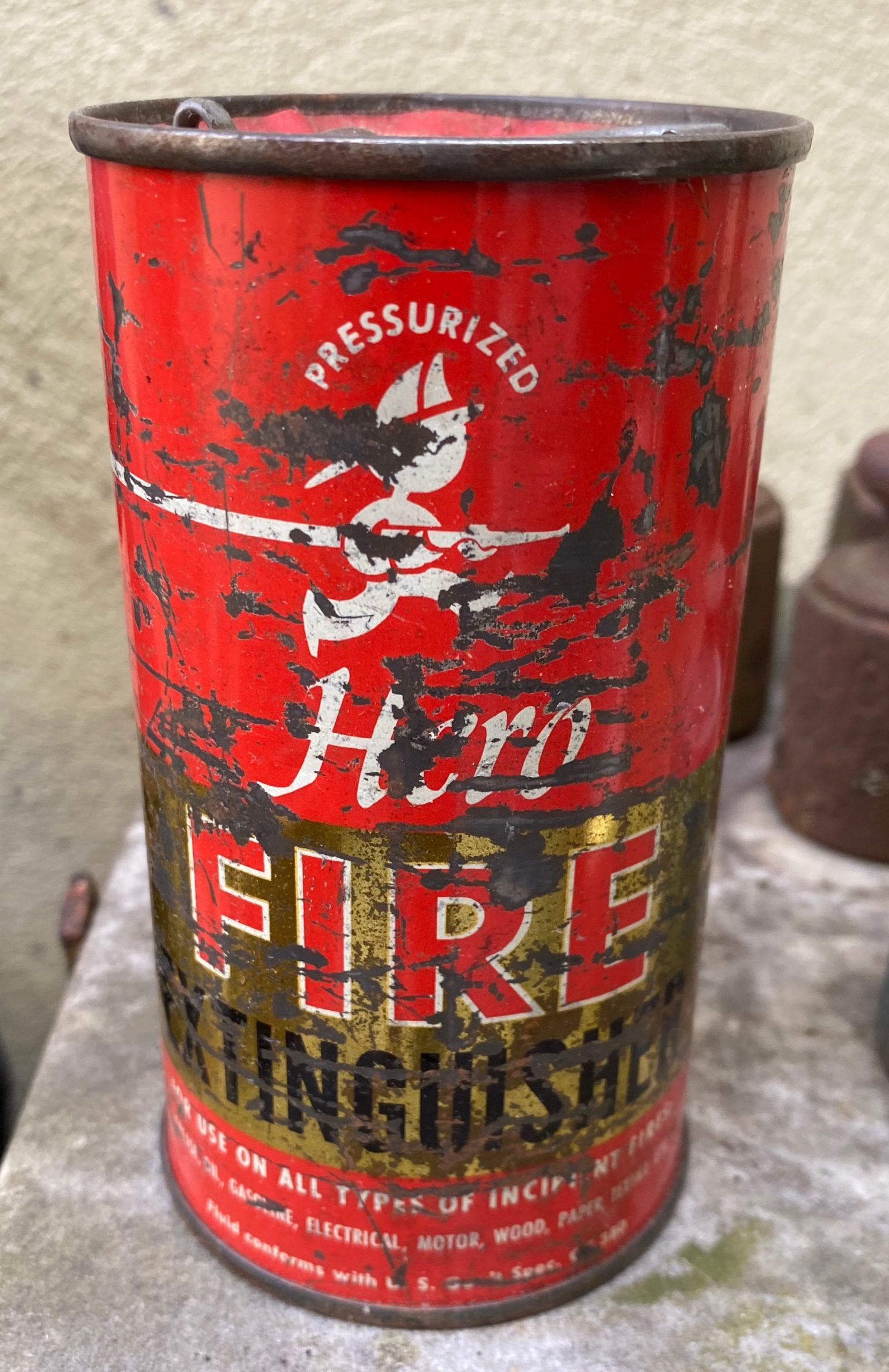 5393159073.jpg Vintage Hero Fire Extinguisher (brandblusser) uit 1940