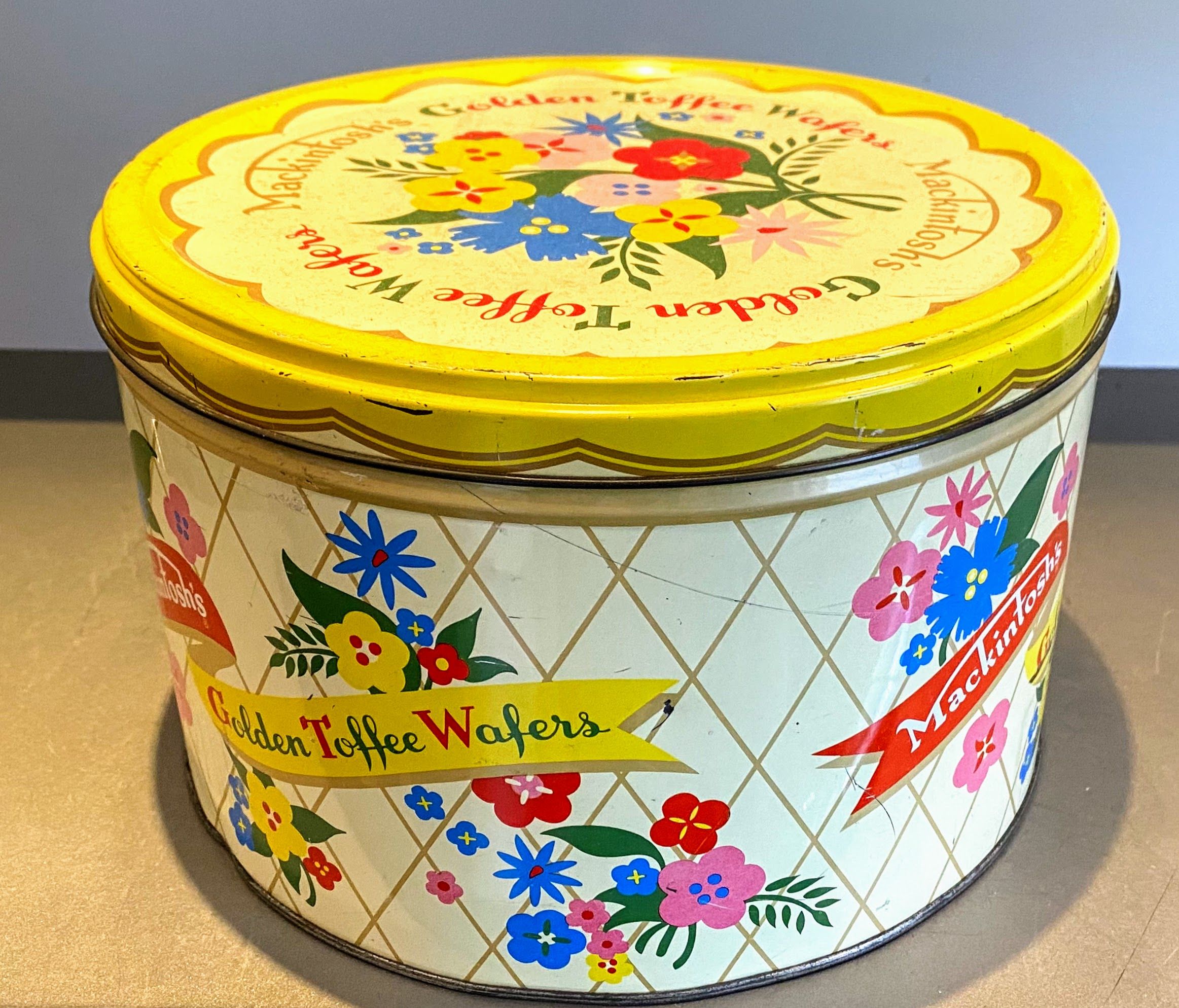 5393161086.jpg Vintage groot blik Mackintosh’s Golden Toffee Wafers