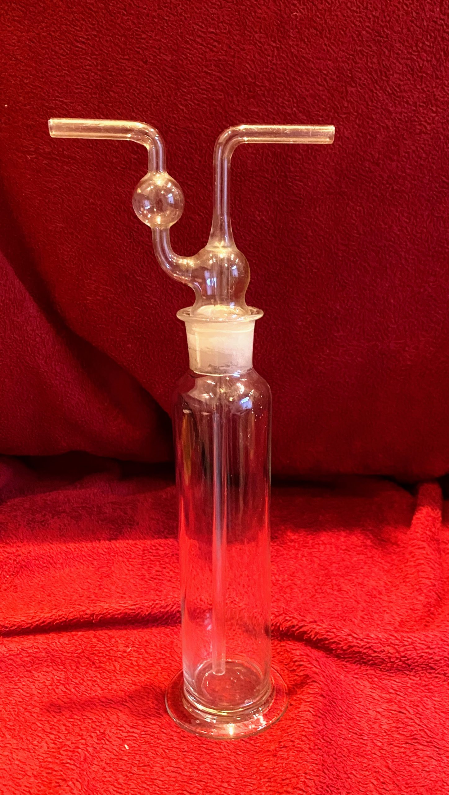 Vintage Laboratorium gaswasfles met twee glazen slangverbindingen