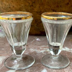 5458921321.jpg Antieke elegante druppelvormige kristallen glaasjes met gouden rand, set van 2 – ca. 20e eeuw