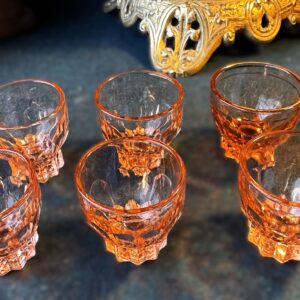 5458977405.jpg Set van 6 Franse Franse amberkleurige borrelglaasjes in dik glas – jaren 1950