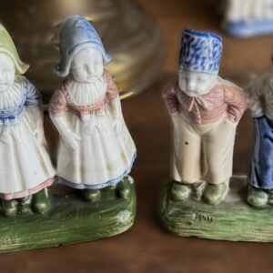 5460131691.jpg Antieke polychrome porseleinen boerenkinderen in Hollandse klederdracht – ca. 1900