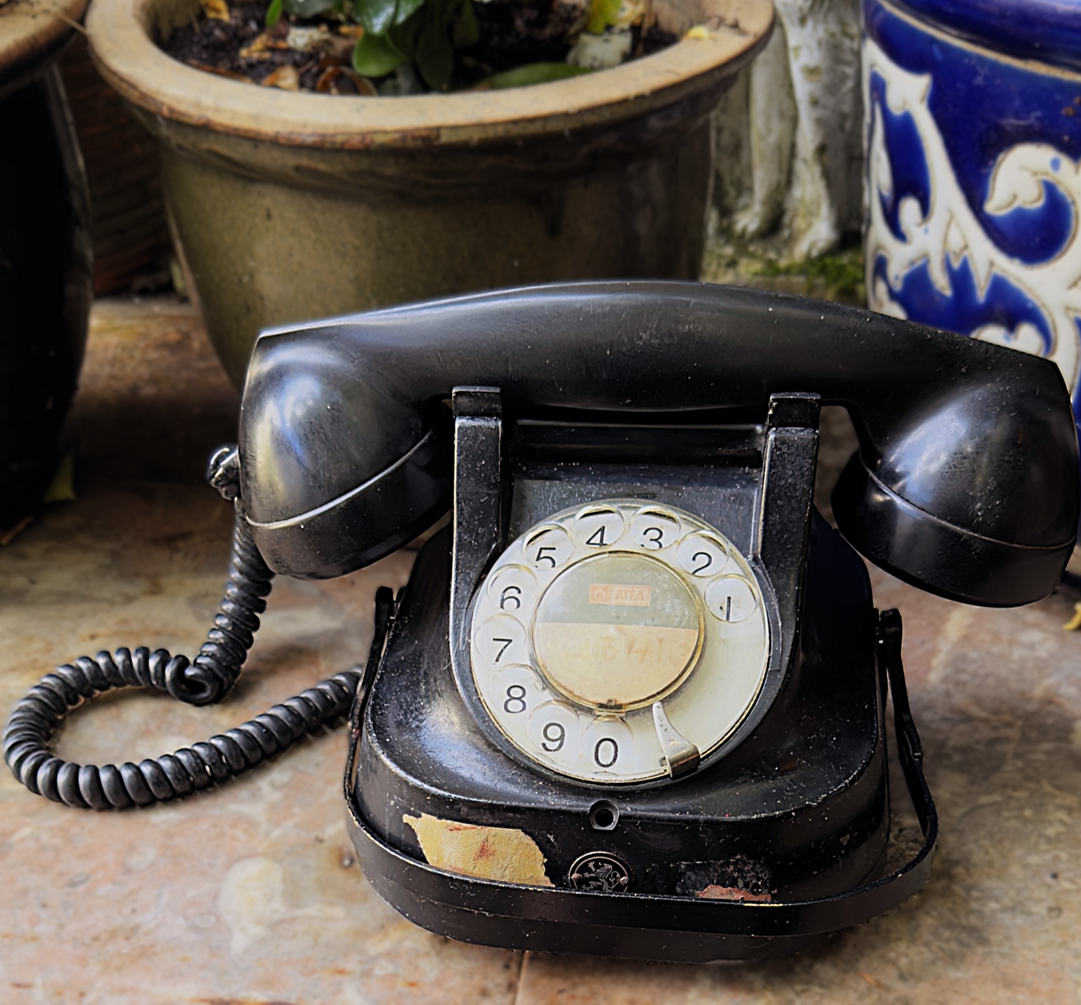 5807720949.jpg Antieke ATEA bakelieten telefoon – België ca. 1955