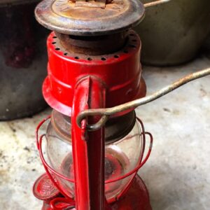 5816806887.jpg Kleine Rode Chinese Petroleum Lamp – ca. 1970