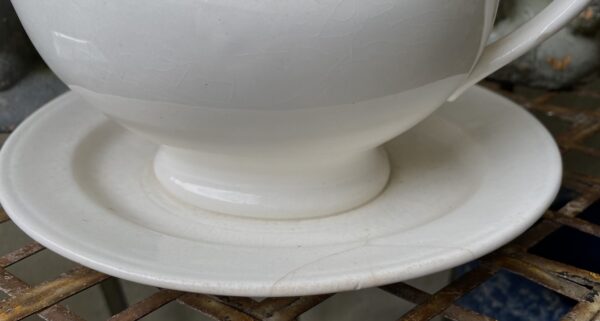 Antieke Saucière met aangehechte onderplaat P Regout Maastricht (3) Antieke saucière met aangehechte onderplaat – P. Regout Maastricht | Antique sauce boat with attached underplate – P. Regout Maastricht, c.1836–1890