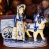 Antiek Delfts porseleinen Hollands melkmeisje met hondenkar – Antique Delft porcelain Dutch milkmaid with dog cart – ca. 1900