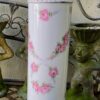 Antieke Duitse Max Roesler cilindervaas – porselein met netrand en rozenvolants | Antique German Max Roesler porcelain cylinder vase – reticulated rim & rose volants, c.1894–1921