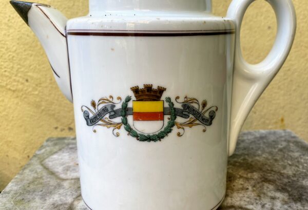 Antique Hotel Kronenburg Münster Coffee Pot – Fritz Bensinger Mannheim, c.1920 (9) Antieke Koffiekan Hotel Kronenburg Münster “Fritz Bensinger Mannheim” | Antique Hotel Kronenburg Münster Coffee Pot – Fritz Bensinger Mannheim, c.1920