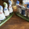 Antieke polychrome porseleinen boerenkinderen in Hollandse klederdracht – Antique polychrome porcelain Dutch farm children – ca. 1900
