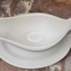 Antieke sauskom met onderplaat | Antique sauce boat with underplate – Manufacture Imperiale et Royale Nimy, early 20th century