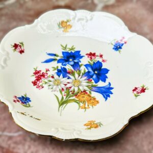 Beautiful porcelain dessert plate Cottier Frères Switzerland – Floral Design 1923 (1) Prachtig porseleinen dessertbordje Cottier Frères Zwitserland | Beautiful porcelain dessert plate Cottier Frères Switzerland – Floral Design 1923