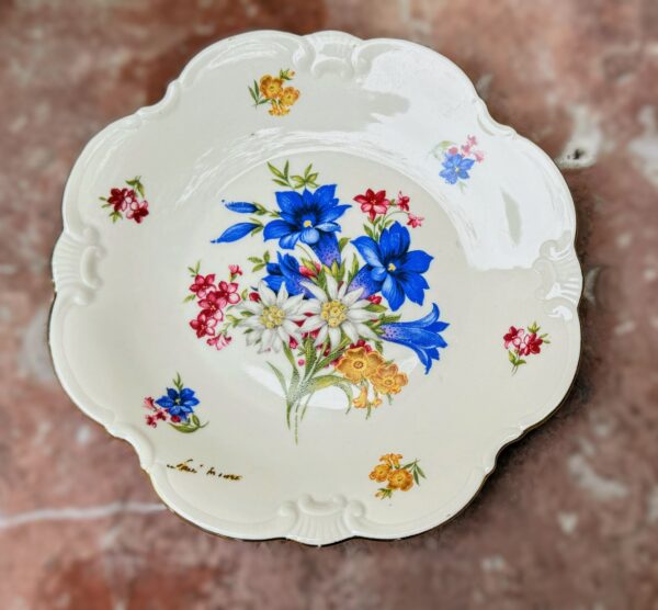 Prachtig porseleinen dessertbordje Cottier Frères Zwitserland | Beautiful porcelain dessert plate Cottier Frères Switzerland – Floral Design 1923