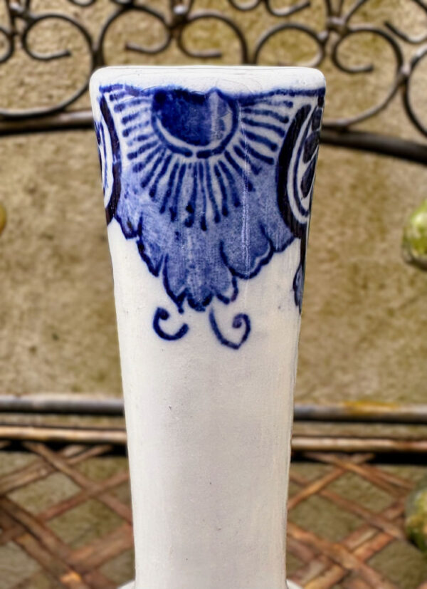 Charming Delft Blue vase with windmill and sailing ship scene – 20th century (9) Prachtig Delfts Blauw vaasje met molen- en scheepstafereel – Charming Delft Blue vase with windmill and sailing ship scene – 20th century