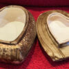 Prachtig hartvormig H. Bequet doosje met maritiem decor – Charming H. Bequet heart-shaped trinket box with maritime décor – mid-20th century