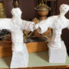 Charming naïve plaster gauze sculptures of playful figures – 20th C (1) Prachtige naïeve gipsgaas sculpturen van twee speelse figuren – Charming naïve plaster gauze sculptures of playful figures – 20th C