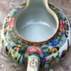 Chinees export Rose Canton porseleinen melkkannetje – Medaillons en bloemen, Ch’ing‑dynastie | Chinese Rose Canton export porcelain milk jug – Medallions & floral décor, Qing dynasty, late 19th century