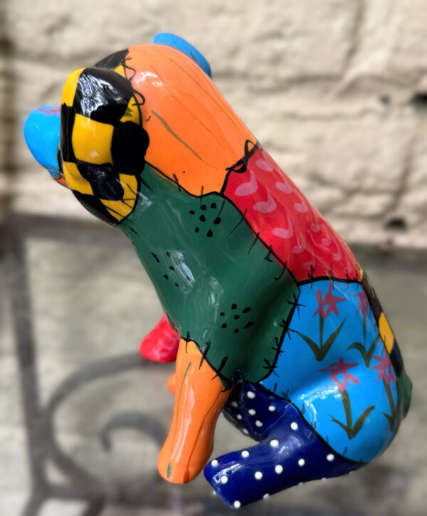 Veelkleurig keramisch lappendeken-varken in Miró-stijl – Colourful patchwork ceramic pig in Miró style – ca. 2000