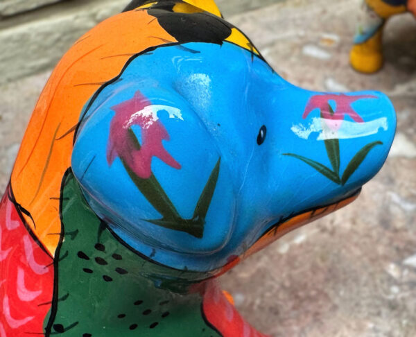 Veelkleurig keramisch lappendeken-varken in Miró-stijl – Colourful patchwork ceramic pig in Miró style – ca. 2000
