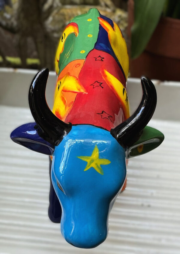 Kosmische keramische stier met sterren en maansikkels – Cosmic ceramic bull with stars and crescent moons – ca. 1980