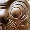 Decoratieve bronzen uil met fijne gegraveerde details en rijke textuur | Decorative bronze owl sculpture with fine engraved details and rich texture – ca. 1970