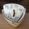 Decorative triangular ceramic lidded pot – Vintage sugar jar (3) Decoratief keramisch driehoekig potje met deksel – Vintage suikerpotje | Decorative triangular ceramic lidded pot – Vintage sugar jar