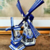 Electric Delft Blue windmill with rotating sails – 1950s (1) Elektrische Delfts blauwe windmolen – Electric Delft Blue windmill with rotating sails – 1950s