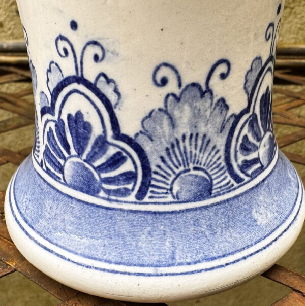 Elegant Delft Blue vase with windmill motif – ca. 1900 (19) Elegante Delfts Blauwe vaas met windmolenmotief – Elegant Delft Blue vase with windmill motif – ca. 1900
