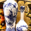 Elegant Delft Blue vase with windmill motif – ca. 1900 (4) Elegante Delfts Blauwe vaas met windmolenmotief – Elegant Delft Blue vase with windmill motif – ca. 1900