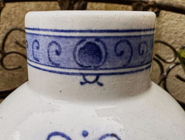 Elegant Delft Blue vase with windmill motif – ca. 1900 (9) Elegante Delfts Blauwe vaas met windmolenmotief – Elegant Delft Blue vase with windmill motif – ca. 1900