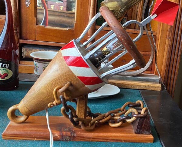 Exclusive fully handmade buoy‑shaped lamp – mid‑20th century (12) Exclusieve volledig handgemaakte lamp in de vorm van een boei | Exclusive fully handmade buoy‑shaped lamp – mid‑20th century