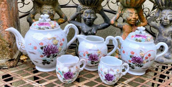 Exquisite Kutani Tashiro Shoten Japanese hand‑painted eggshell tea set – c.1930 (1) Prachtige Kutani Tashiro Shoten Japanse handgeschilderde theeset in eierschaal porselein | Exquisite Kutani Tashiro Shoten Japanese hand‑painted eggshell tea set – c.1930