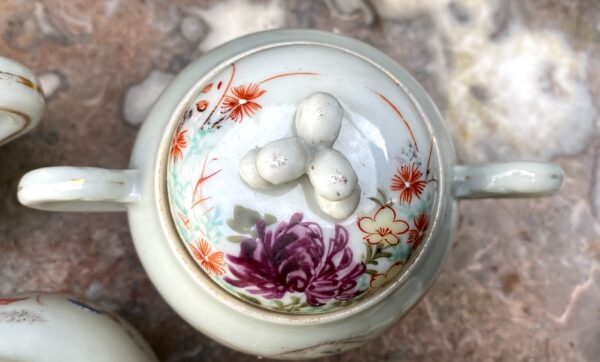 Exquisite Kutani Tashiro Shoten Japanese hand‑painted eggshell tea set – c.1930 (14) Prachtige Kutani Tashiro Shoten Japanse handgeschilderde theeset in eierschaal porselein | Exquisite Kutani Tashiro Shoten Japanese hand‑painted eggshell tea set – c.1930