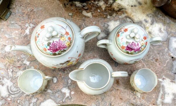 Exquisite Kutani Tashiro Shoten Japanese hand‑painted eggshell tea set – c.1930 (16) Prachtige Kutani Tashiro Shoten Japanse handgeschilderde theeset in eierschaal porselein | Exquisite Kutani Tashiro Shoten Japanese hand‑painted eggshell tea set – c.1930