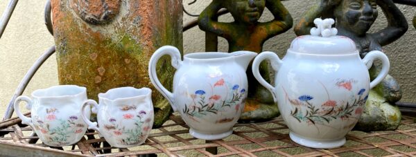 Exquisite Kutani Tashiro Shoten Japanese hand‑painted eggshell tea set – c.1930 (20) Prachtige Kutani Tashiro Shoten Japanse handgeschilderde theeset in eierschaal porselein | Exquisite Kutani Tashiro Shoten Japanese hand‑painted eggshell tea set – c.1930