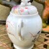 Exquisite Kutani Tashiro Shoten Japanese hand‑painted eggshell tea set – c.1930 (25) Prachtige Kutani Tashiro Shoten Japanse handgeschilderde theeset in eierschaal porselein | Exquisite Kutani Tashiro Shoten Japanese hand‑painted eggshell tea set – c.1930