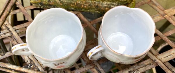 Exquisite Kutani Tashiro Shoten Japanese hand‑painted eggshell tea set – c.1930 (33) Prachtige Kutani Tashiro Shoten Japanse handgeschilderde theeset in eierschaal porselein | Exquisite Kutani Tashiro Shoten Japanese hand‑painted eggshell tea set – c.1930