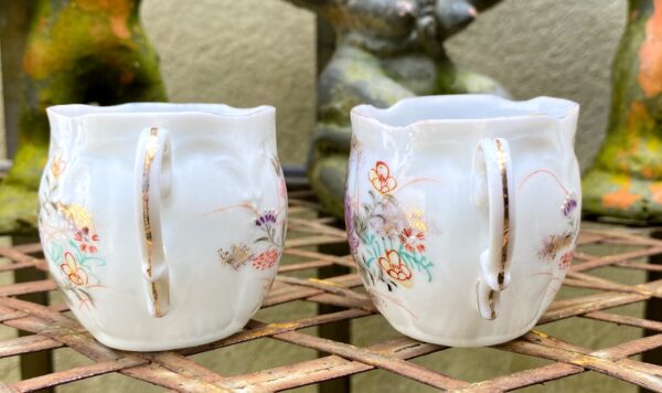 Exquisite Kutani Tashiro Shoten Japanese hand‑painted eggshell tea set – c.1930 (36) Prachtige Kutani Tashiro Shoten Japanse handgeschilderde theeset in eierschaal porselein | Exquisite Kutani Tashiro Shoten Japanese hand‑painted eggshell tea set – c.1930