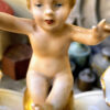 Prachtige porseleinen kandelaar met Putti naar Carl Thieme Dresden – Exquisite porcelain Putti candlestick after Carl Thieme Dresden – ca. 1900