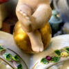 Prachtige porseleinen kandelaar met Putti naar Carl Thieme Dresden – Exquisite porcelain Putti candlestick after Carl Thieme Dresden – ca. 1900