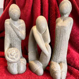 Exquisite stone sculptures – ca. 1950 (1) Prachtige triptiek van gestileerde stenen sculpturen – Exquisite triptych of stylized stone sculptures – ca. 1950