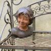 Prachtige gestileerde buste van kinderhoofdje – Exquisite stylized child bust in stoneware – Renaissance style
