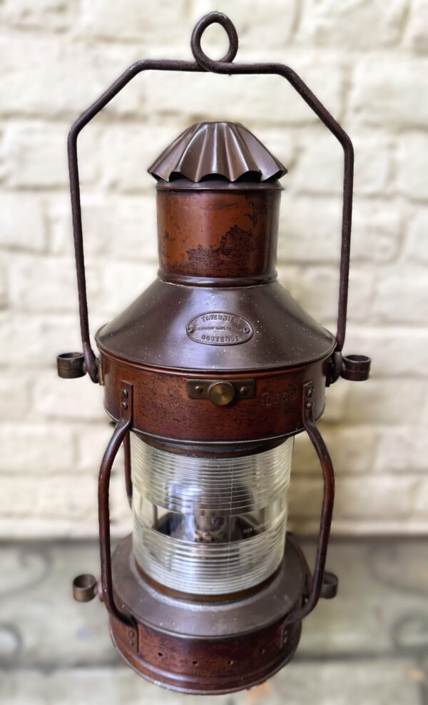 Extreem zeldzame originele koperen nautische scheepslamp Tavernier Oostende | Extremely rare original copper nautical ship lamp Tavernier Ostend – 1970s