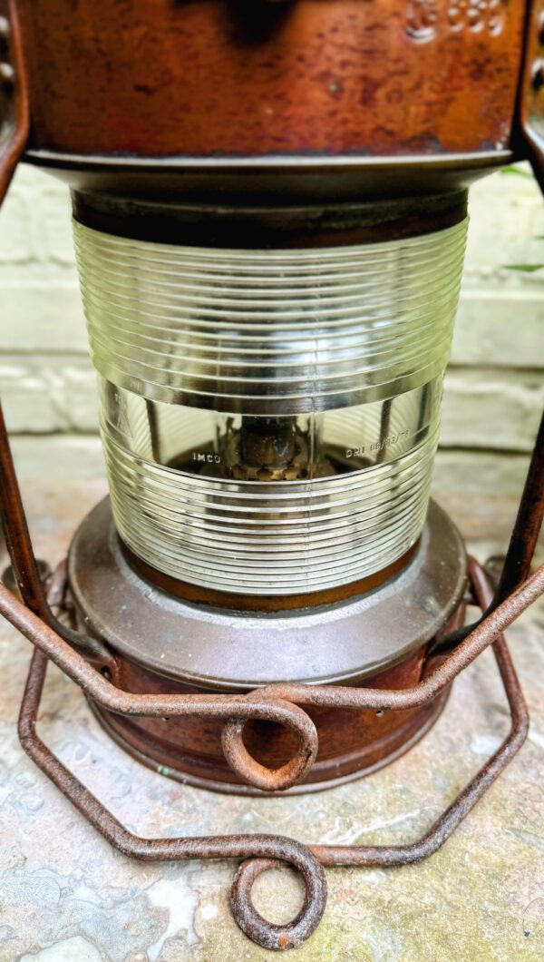 Extreem zeldzame originele koperen nautische scheepslamp Tavernier Oostende | Extremely rare original copper nautical ship lamp Tavernier Ostend – 1970s